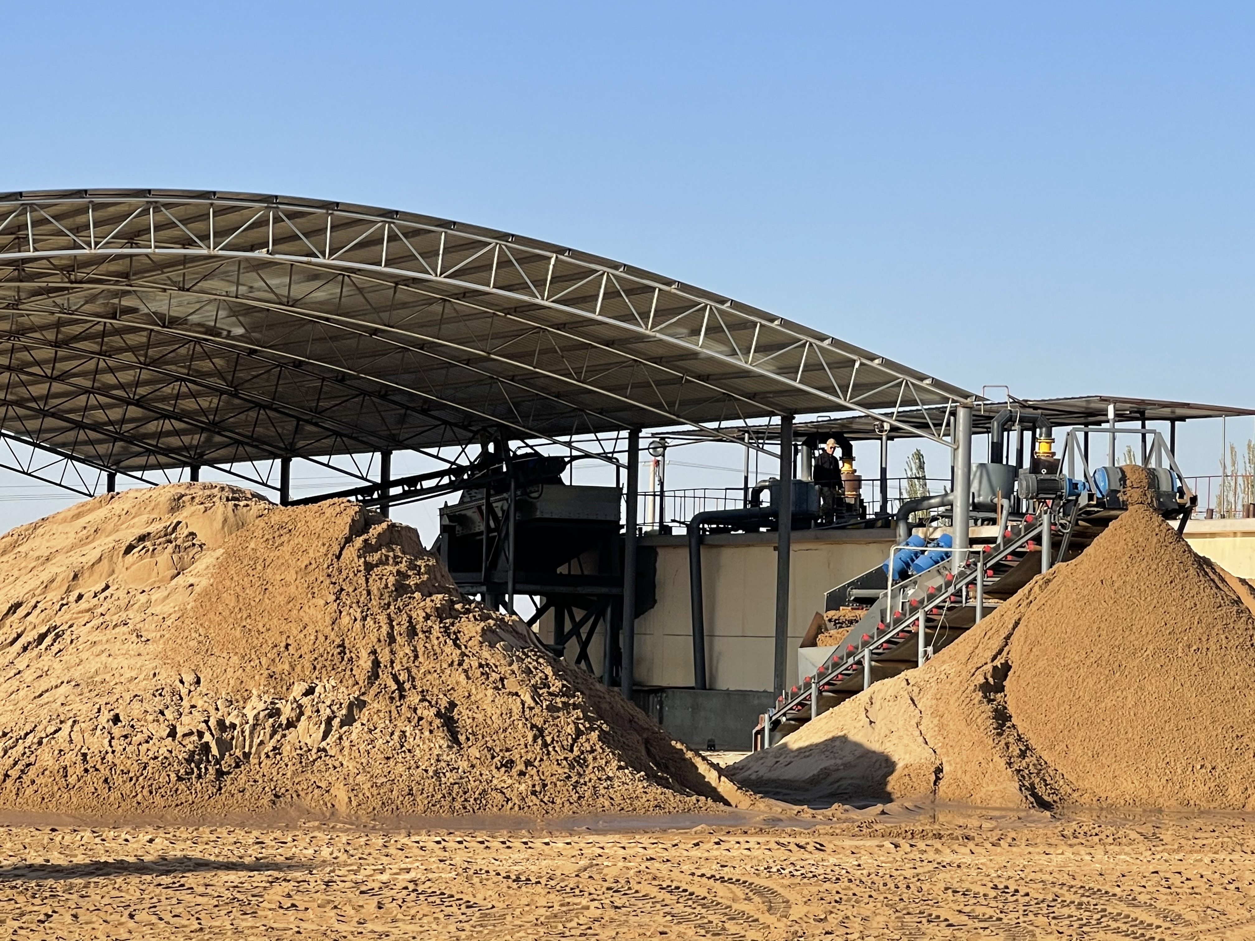 石油压裂支撑剂水洗现场